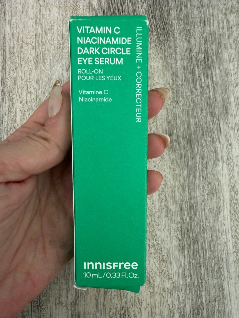Innisfree Vitamin C Niacinamide Dark Circle Eye Serum – Green Roll-On